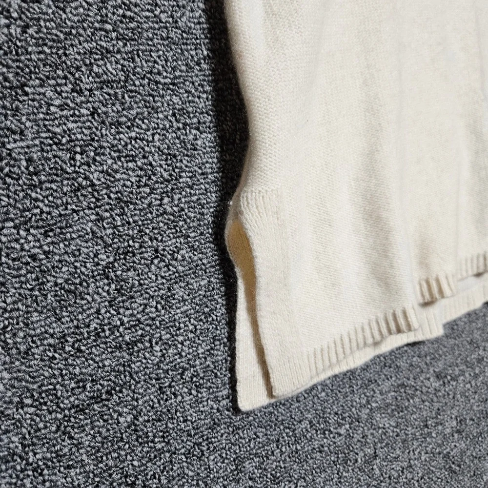PLY Cashmere Women's M Cream 100% Cashmere Turtleneck Sweater Side Slit Ribbed‎